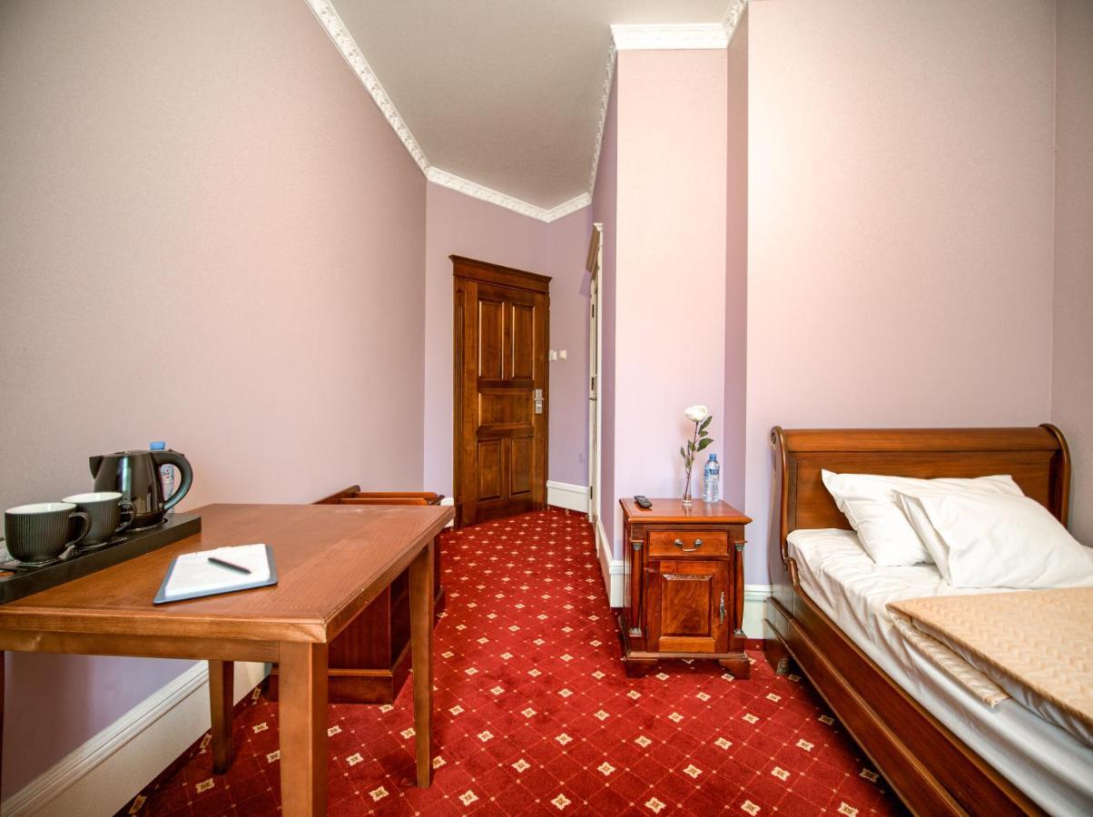 Aparthotel Hubertus Белосток Экстерьер фото
