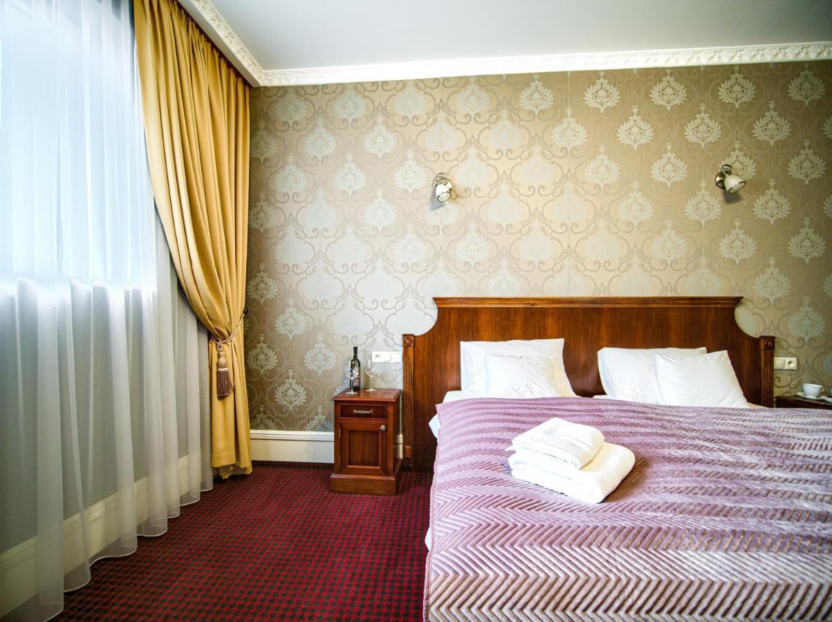Aparthotel Hubertus Белосток Экстерьер фото