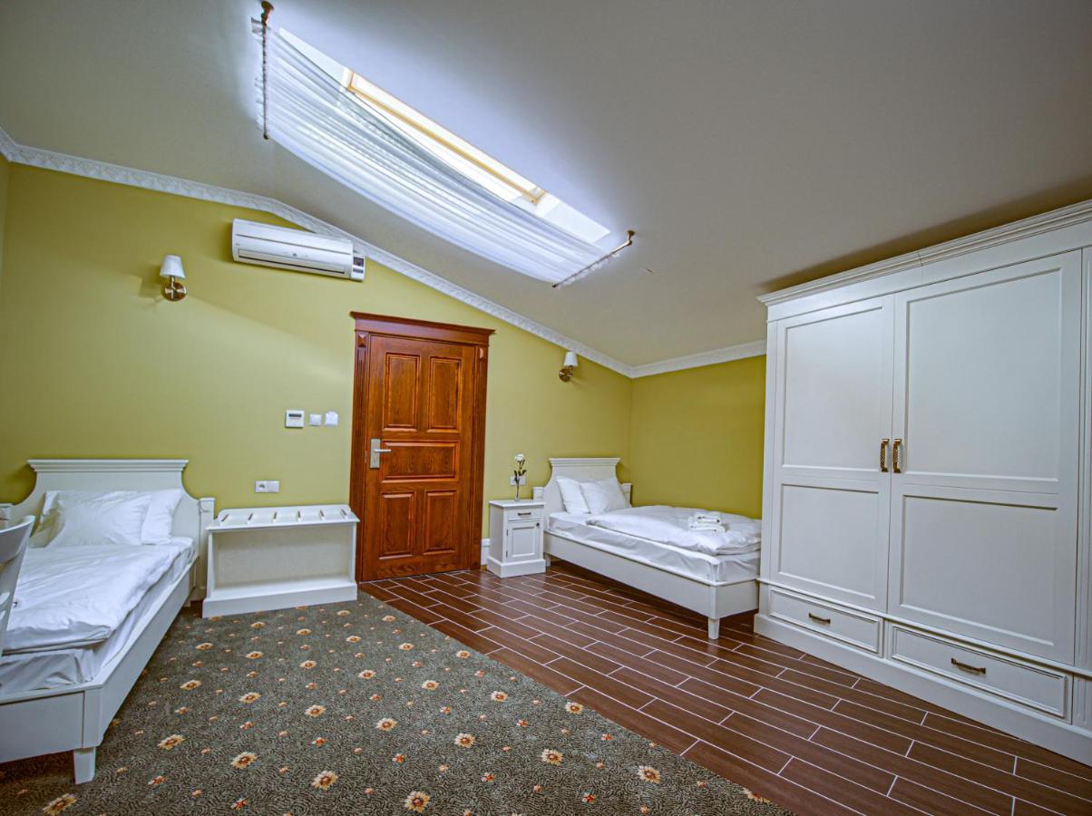 Aparthotel Hubertus Белосток Экстерьер фото