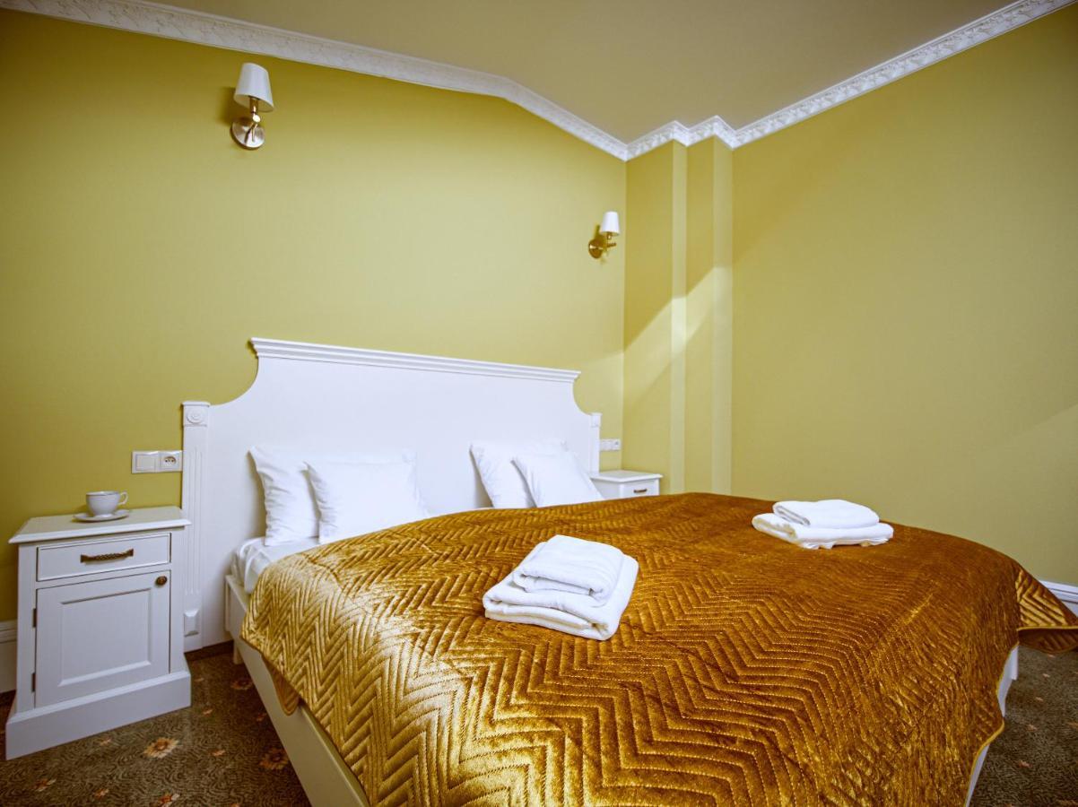 Aparthotel Hubertus Белосток Экстерьер фото
