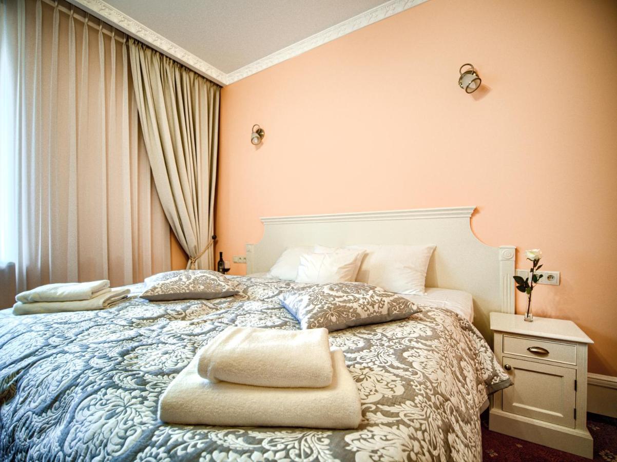 Aparthotel Hubertus Белосток Экстерьер фото
