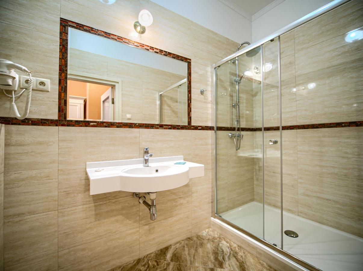 Aparthotel Hubertus Белосток Экстерьер фото