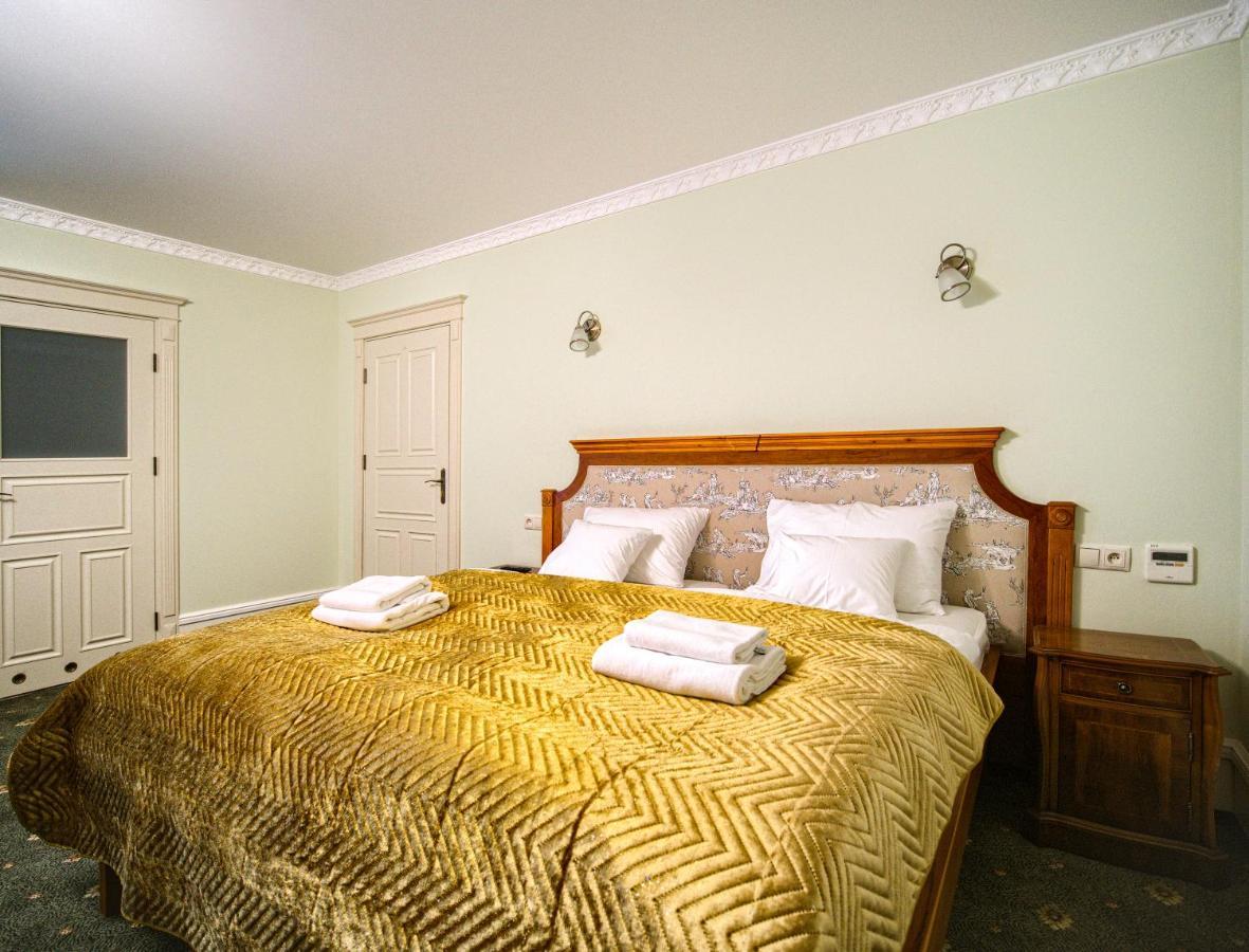 Aparthotel Hubertus Белосток Экстерьер фото
